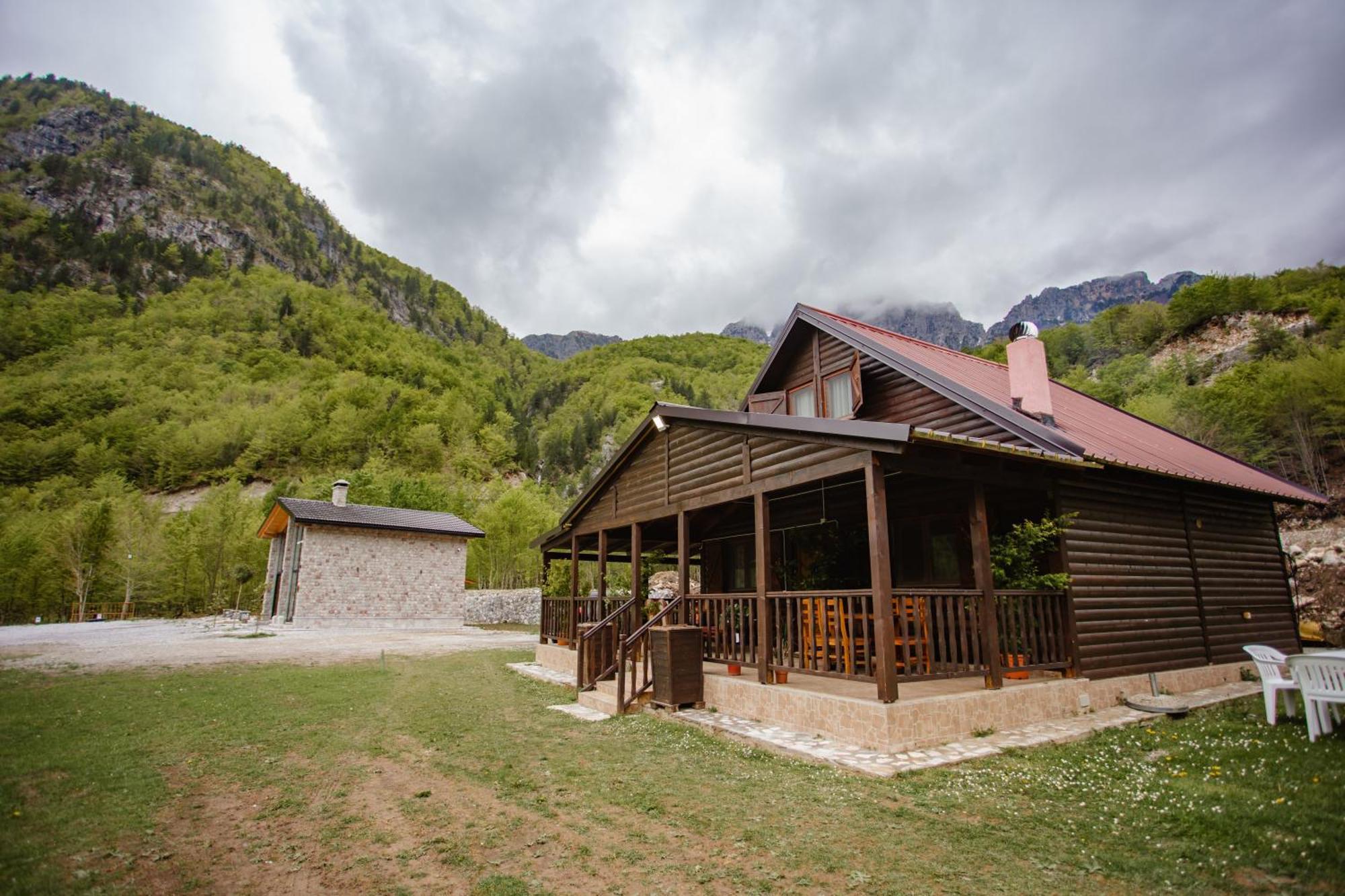 Shpija Ujevara E Vogel Theth Exterior photo